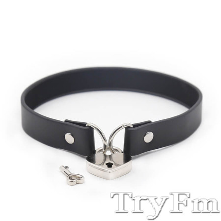 Neck collar with heart-shaped lock-Black