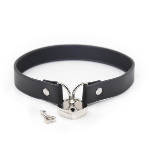 Neck collar with heart-shaped lock-Black